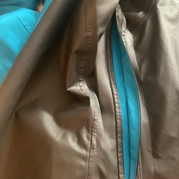 Marmot rain jacket size small - Picture 15 of 16